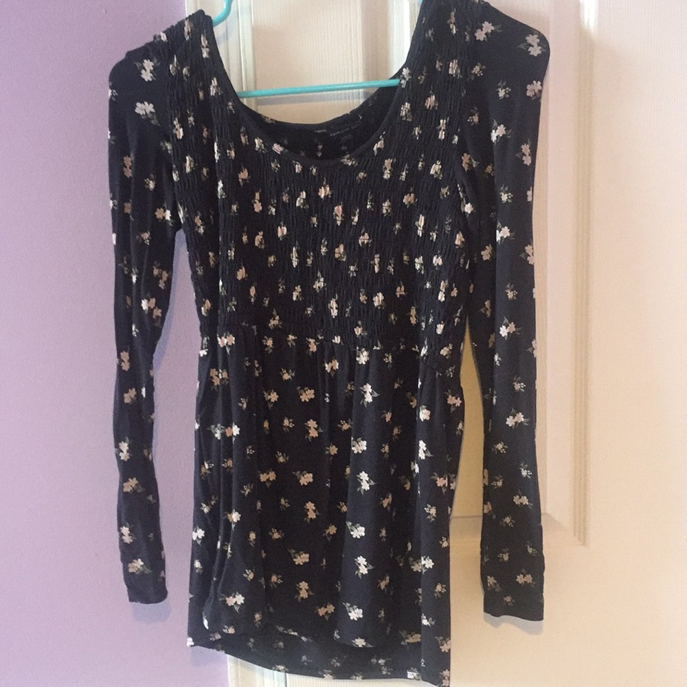 American Eagle floral shirt